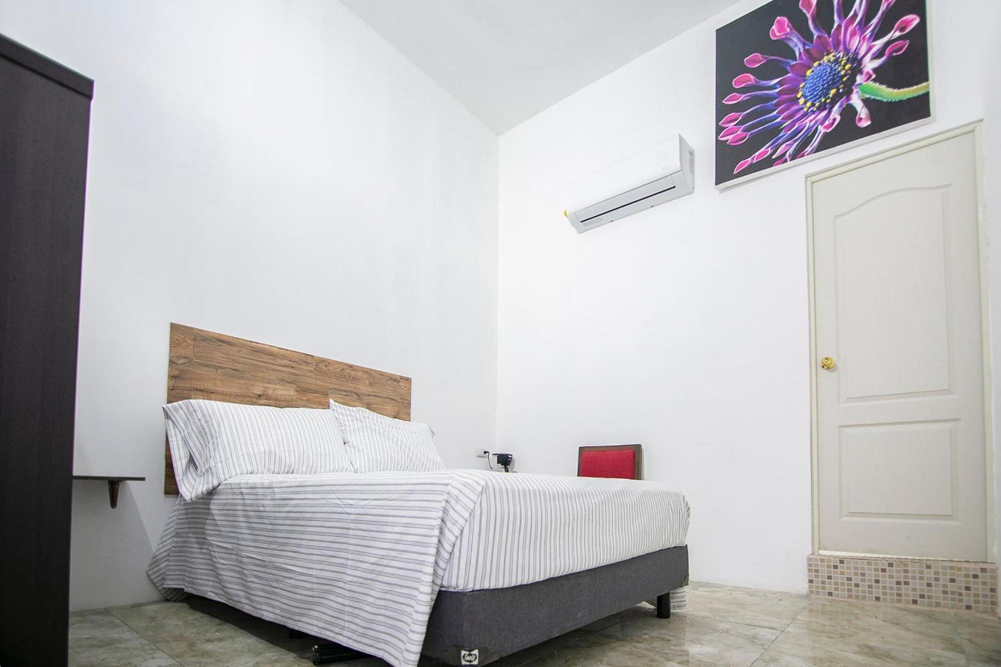 Oyo Hotel Plaza Las Torres, Cabo San Lucas Eksteriør billede